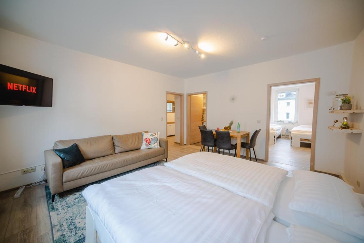 Ferienwohnung Laura In Gera Fuer Bis Zu 4 Personen - Neu Renoviert Exterior foto